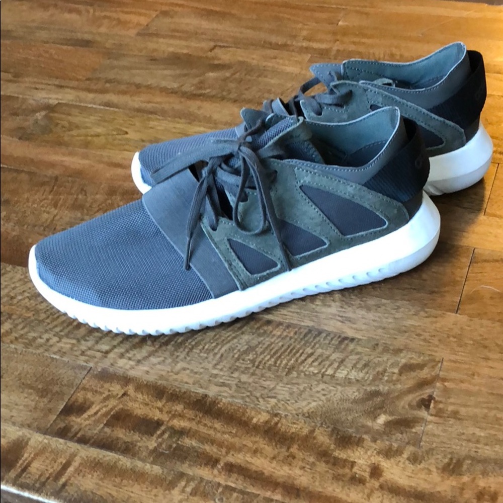 Adidas Tubular Suede size 8.5